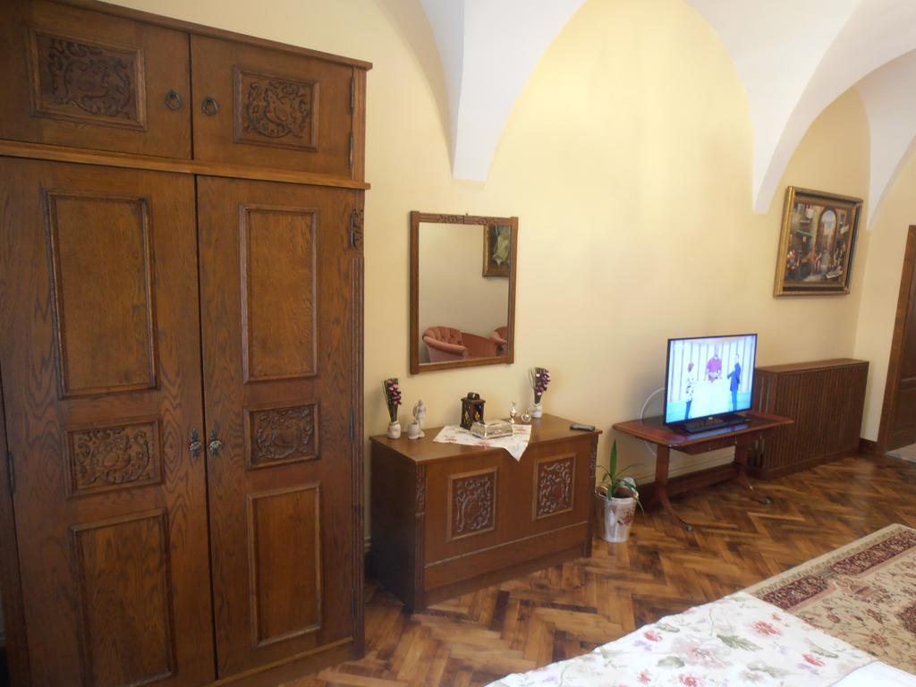 Gothic House Διαμέρισμα Σίμπιου Εξωτερικό φωτογραφία