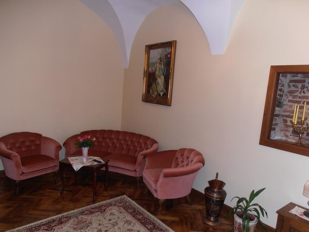 Gothic House Διαμέρισμα Σίμπιου Εξωτερικό φωτογραφία